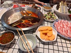 -山悦里 山野·鲜火锅(罗斯福广场店)