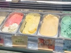 -极拉图·现制冰淇淋(梅溪湖新天地步步高店)