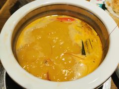 冬阴功锅底-阳光岛·海鲜盛宴(银泰中心in99店)