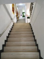 -倾城妃姿美疗中心