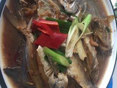 -鑫悦楼煎蟹·16年海鲜大排档