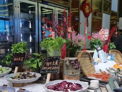 -大中华希尔顿酒店-念自助餐·嗨啤·小龙虾