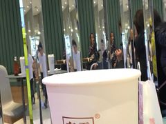 -奈雪的茶(亨特国际广场店)