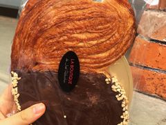 巧克力蝴蝶酥-Salon de The de Joel Robuchon(外滩18号店)
