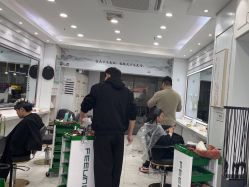 -镁连社·美联社