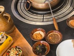 -阿山卓·野生菌火锅·纳西火塘烤肉