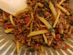 芒果傣料炒牛肉-呐咪傣园·云南菜(石厦店)