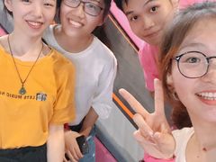 -嘿哟动霸CHUA·新潮玩运动娱乐中心·蹦床滑冰团建乐园