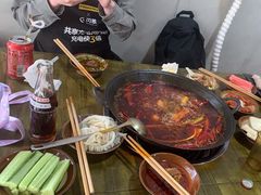 -黄潇洒老火锅(九眼桥宏济巷店)
