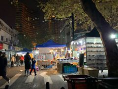-吴山路夜市