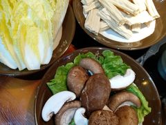 -锅来乐地锅鸡(安亭店)
