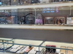 -恒一珠宝·回收黄金钻石奢侈品(灵岩南路店)