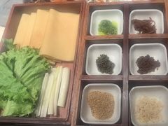 -五谷丰登农家院·地道胶东菜·海鲜烧烤(威海店)