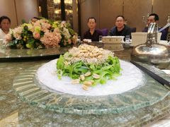 -东豪园林海鲜酒家(南港路辅路店)