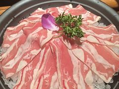 -老牌坊云南鱼豆花火锅(爱建店)