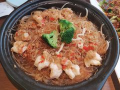 -有红鸡毛店·川菜(建设路店)