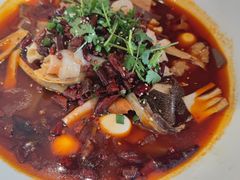 -川流不息·地道川菜·小龙虾(松东路店)