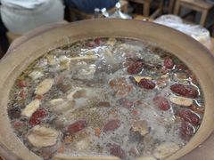 爽脆果园鸡-威邵鸡煲(西华路总店)