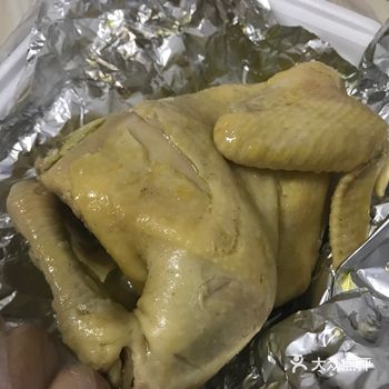 小G这次吃的是福州蛮有名的咕叽咕鸡，鸡肉还是很滑嫩的