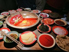 -叁口煮市井老火锅(春熙路店)