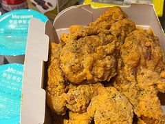 -BHC炸鸡(明洞总店)