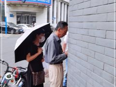 -梅记大块头爆鱼店(乍浦路店)