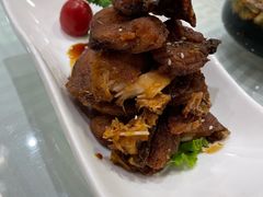 招牌熏鱼-江南村酒家