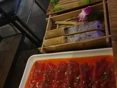 水上漂嫩牛肉-尚尚仙·酸汤猪手·猪肚鸡火锅(华联万柳购物中心店)