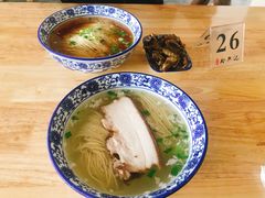 枫镇大肉面-裕兴记·三虾面(西北街总店)