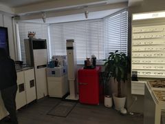 -目艮眼镜SHOWROOM(品牌集合店)