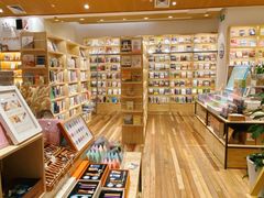 -猫的天空之城概念书店(印象城购物中心店)