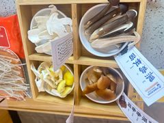 -阿婆情腊排骨火锅(金虹路店)