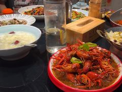 -川流不息·地道川菜·小龙虾(新松江路店)
