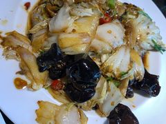 -靠山屯东北农家菜(八龙桥雅苑店)