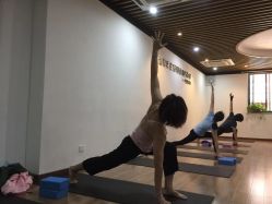 -兴亚瑜伽20年老馆