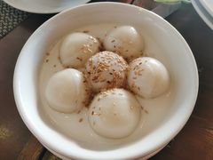 椰奶糯米球-Old House Restaurant