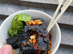 -黑色经典臭豆腐·湖南特产(步行街店)
