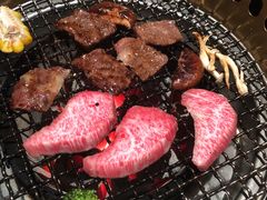 -山川小町·极番烧肉(新地假日广场店)