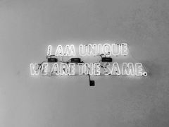 -UNI UNI(环亚凯瑟琳店)