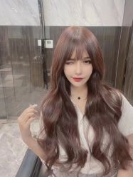 -MODEL'S HAIR