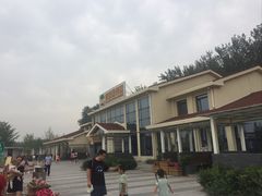 场地-窦店服务区-停车场