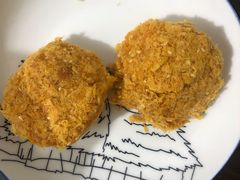 蟹黄肉松小贝-鲍师傅糕点(八一馆店)