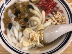 -正南齐北·老街糯米团(洪崖洞店)