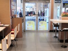 -麦当劳(轻轨曹杨路店)