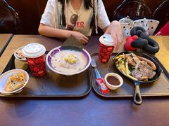 -皇室宴会厅(香港迪士尼乐园)