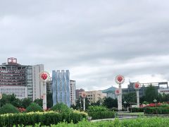 -滨河世纪广场公园