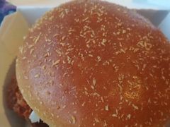 肯德基避风塘大虾鸡腿双层堡-肯德基(南油店)