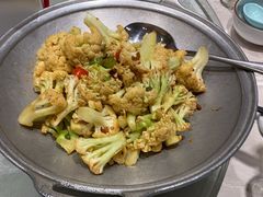 -海派美食·家宴海鲜青岛菜·石锅鲽鱼头(东方城店)