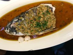 招牌凤凰鱼头-凤凰湘语·湘粤鲜融(浦东旗舰店)