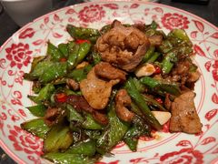 辣椒炒肉-金掌勺东北菜(格兰晴天店)